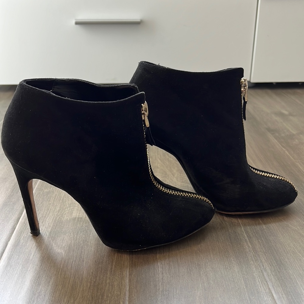 Zara Basic Black Booties